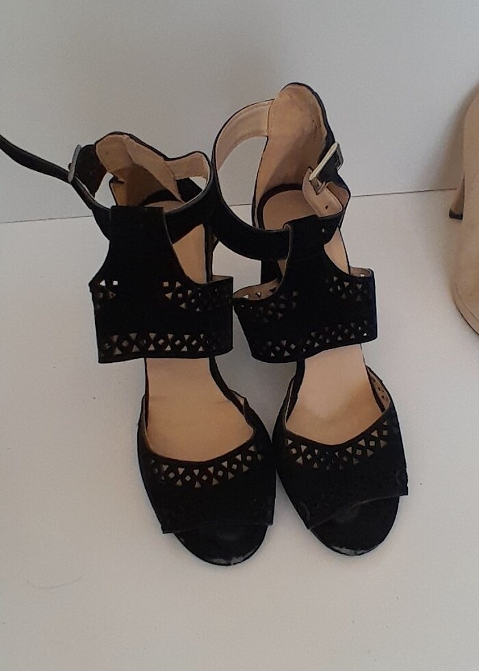 Topuklu sandalet - Görsel 2