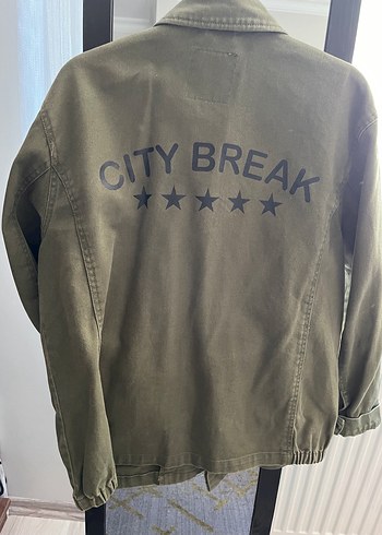 Pull and Bear Haki Düğmeli Salaş Kesim Kadın Ceket