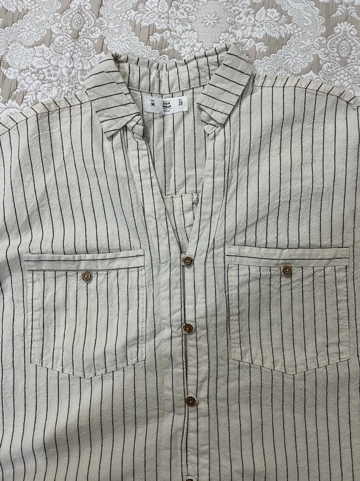 Düğmeli Kısa Kollu Bej Keten Gömlek - Görsel 2