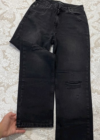 Siyah Yırtık Detaylı  Midi Kot Pantolon - Görsel 3