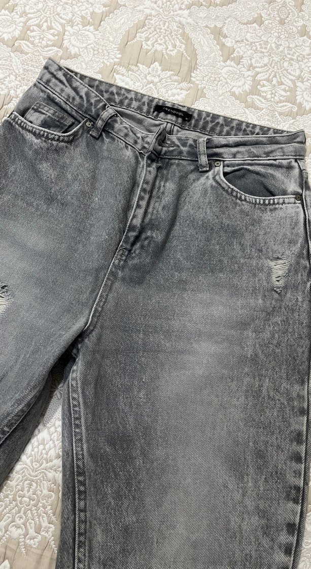 Gri çırtık Detaylı Kadın Denim Pantolon - Görsel 2