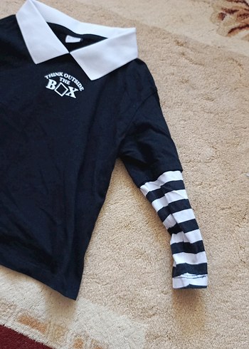 Uzun Kollu Siyah Kız Tişörtü Beyaz Yaka - Görsel 3