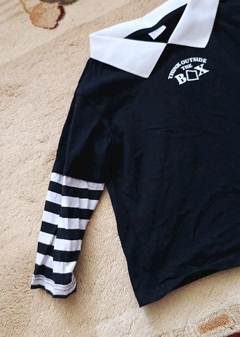 Uzun Kollu Siyah Kız Tişörtü Beyaz Yaka - Görsel 2