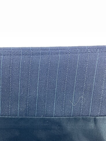 40 Beden siyah Renk PreLoved Midi Etek %70 İndirimli.