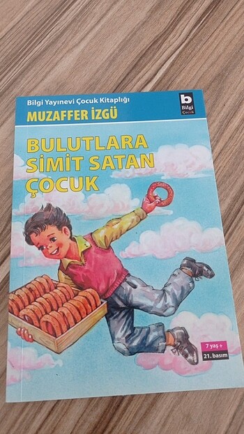 Bulutlara Simit Satan Çocuk-Muzaffer İzgü