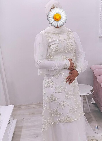 38 Beden Sünnet annesi veya nikah elbisesi