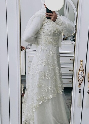 38 Beden beyaz Renk Sünnet annesi veya nikah elbisesi