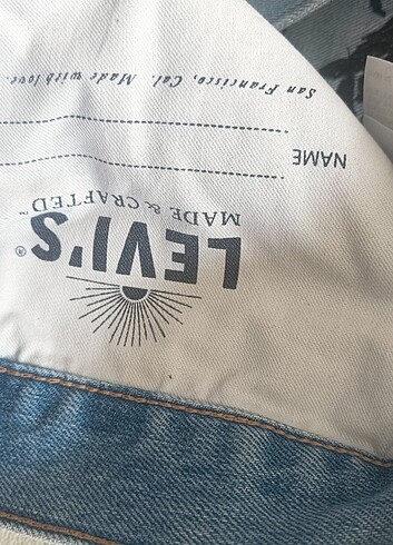 Levis Yıkadım hiç giyilmedi