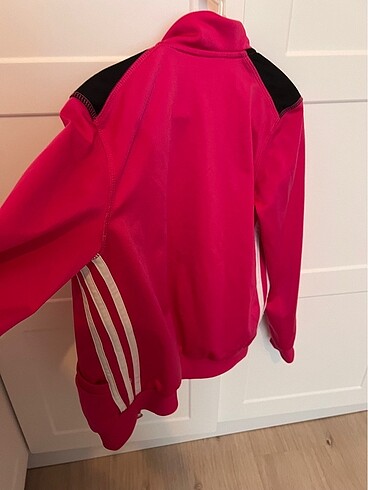 8 Yaş Beden Adidas eşofman üstü kız çocuk