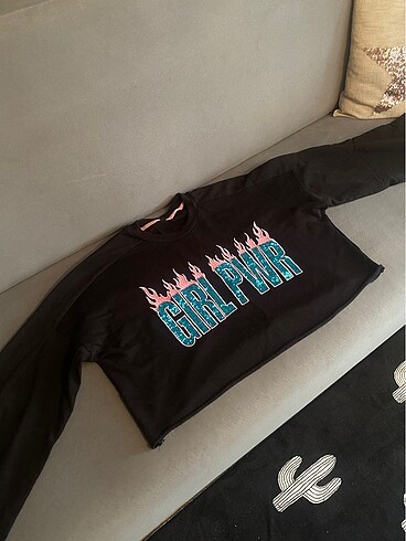 H&M crop sweat