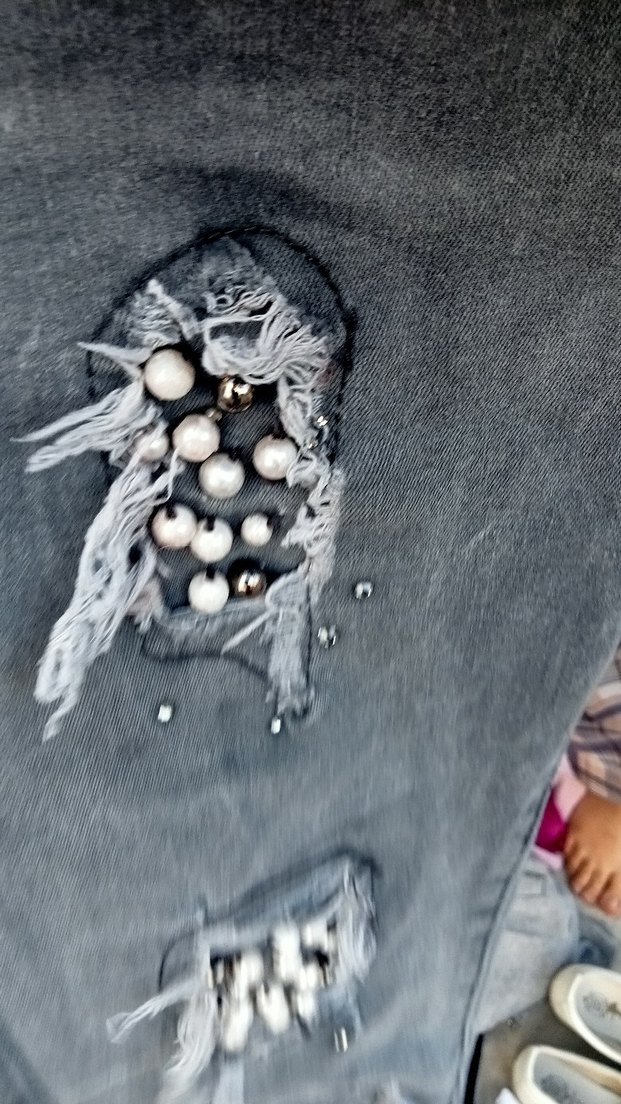 Gri Payetli Nakışlı Dar Kesim Denim Pantolon - Görsel 3