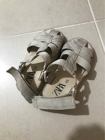 Zara Sandalet