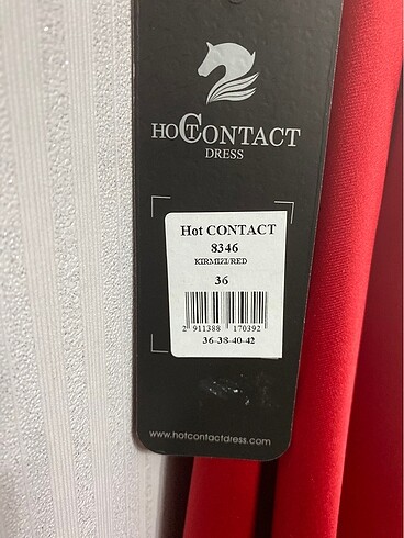 Kırmızı Elbise - Görsel 6