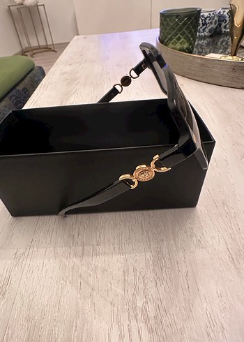Beden siyah Renk Versace orijinal Kemer Detaylı Siyah Gotik Kadın Gözlüğü