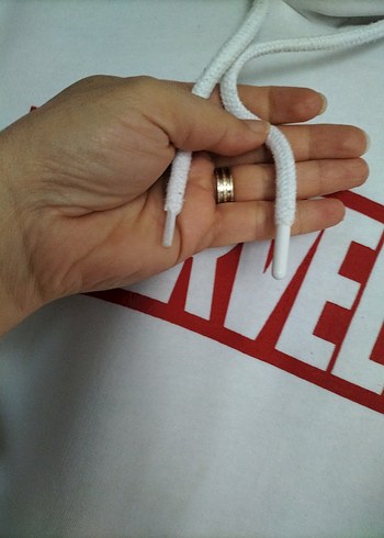 Marvel Baskılı Beyaz Kapüşonlu Sweatshirt - Görsel 3