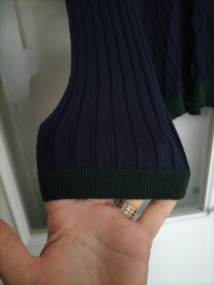 Erkek Lacivert V-Yaka Örgü Kazak - Görsel 2