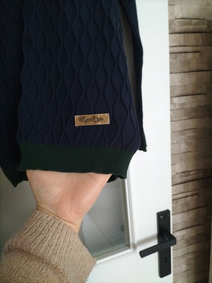 Erkek Lacivert V-Yaka Örgü Kazak - Görsel 3