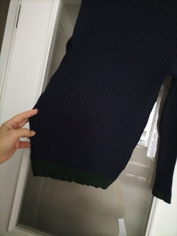 Erkek Lacivert V-Yaka Örgü Kazak - Görsel 4