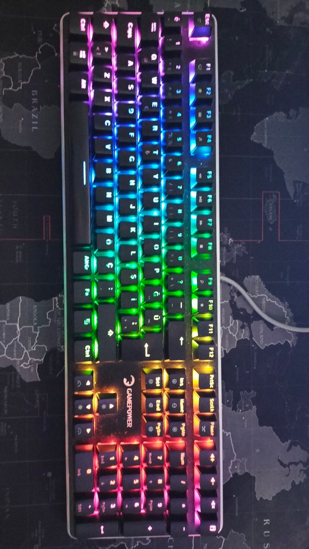 Gamepower Saber RGB Red Switch Mekanik Klavye - Görsel 2