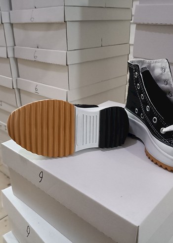 Converse Beyaz Siyah Kadın Dolgu Topuklu Spor Ayakkabı