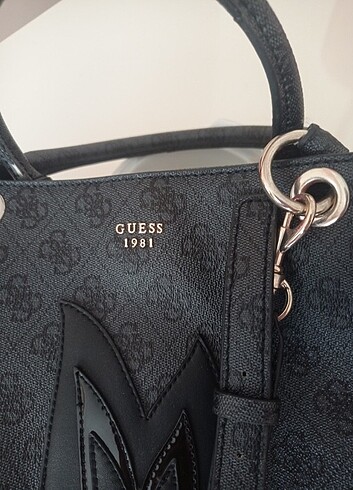  Beden Çanta Guess 