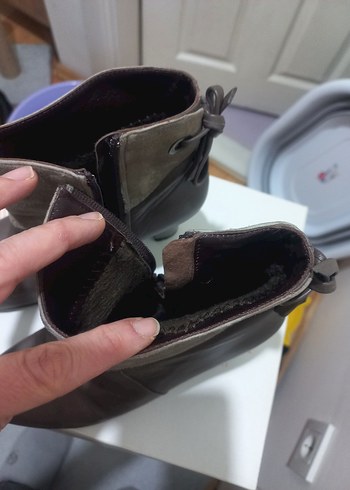 grii Deri Tokalı Kadın Topuklu Bot - Görsel 3