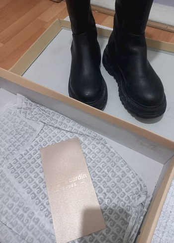 Siyah Kadın Dizlerde deri Çizme - Görsel 5