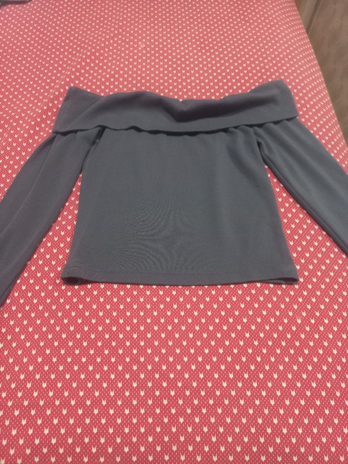 Kadın Gri Uzun Kollu Crop Top - Görsel 3