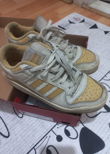 Kadın Beyaz Bağcıklı Spor Ayakkabı adidas - Görsel 4