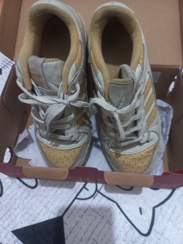 Kadın Beyaz Bağcıklı Spor Ayakkabı adidas - Görsel 3