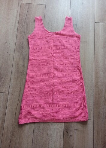 M beden yazlık günlük elbise ,resimdeki gibidir.#elbise#pembe#pe