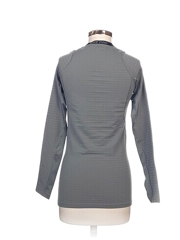 m Beden Nike Sweatshirt %70 İndirimli.
