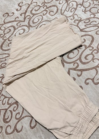 Beli lastikli bej pantolon - Görsel 2
