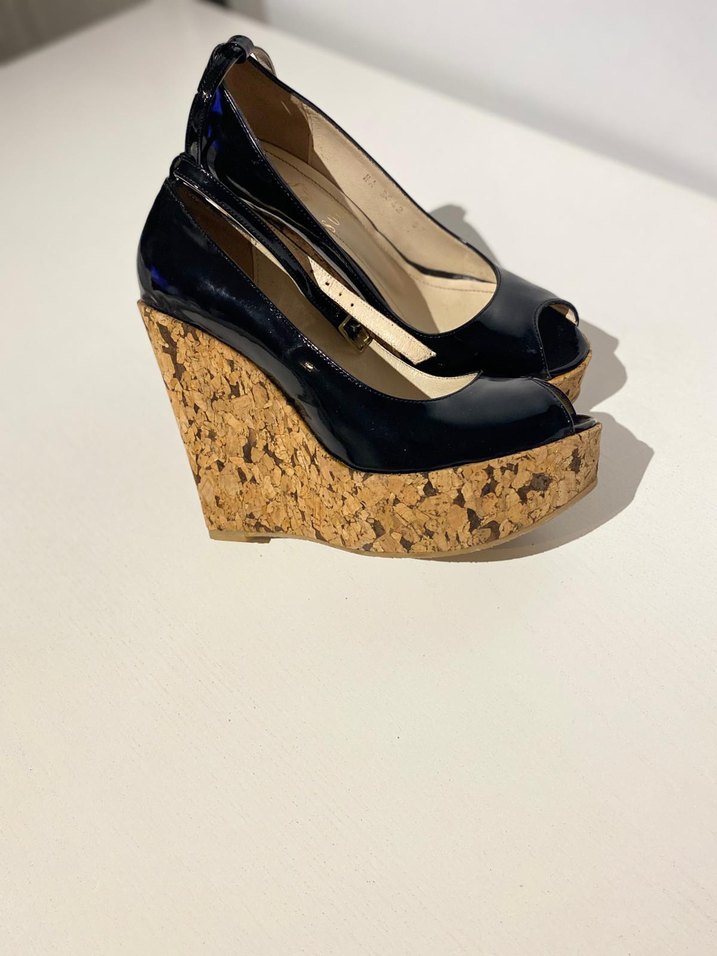 Kemer Detaylı Siyah mantar topuklu - Görsel 4