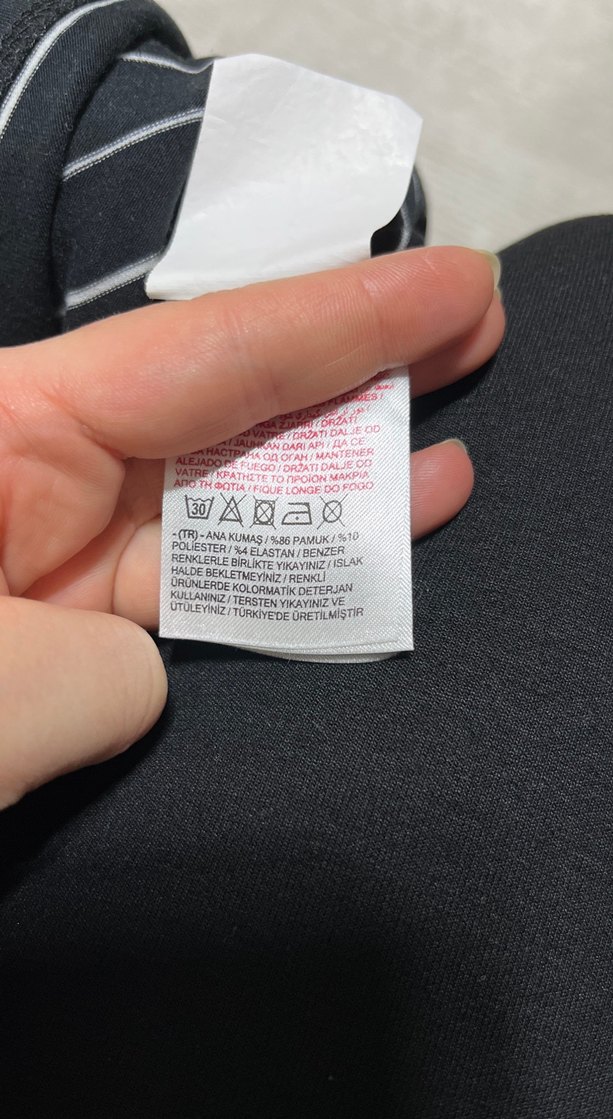 Uzun Kollu Siyah Çizgili Modest Tunik - Görsel 4