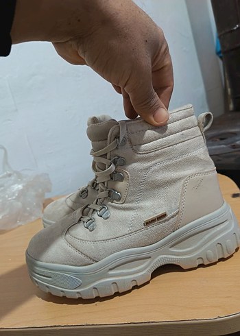 Bej Süet Kadın Dolgu Topuk Bot - Görsel 2