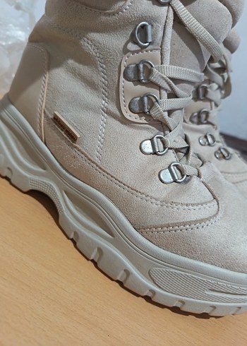 Bej Süet Kadın Dolgu Topuk Bot - Görsel 3