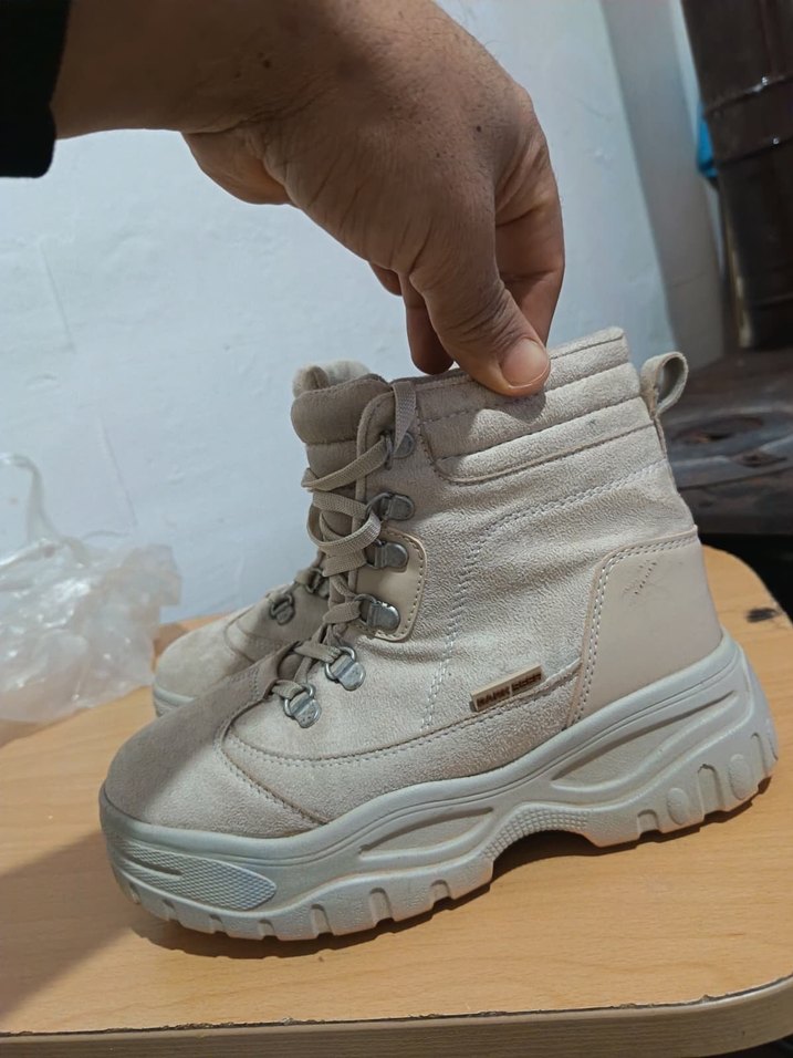 Bej Süet Kadın Dolgu Topuk Bot - Görsel 2