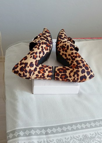 38 Beden kahverengi Renk Leopar Desenli Süet Tokalı Kadın topuklu Ayakkabı
