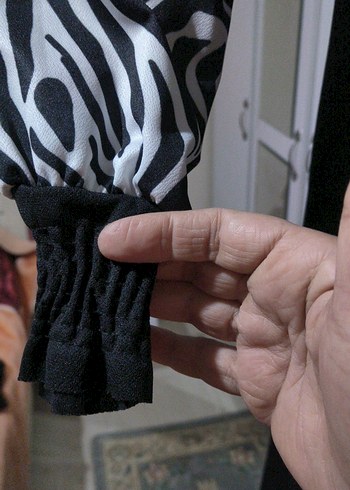 46 Beden Zebra Desenli Uzun Siyah Elbise