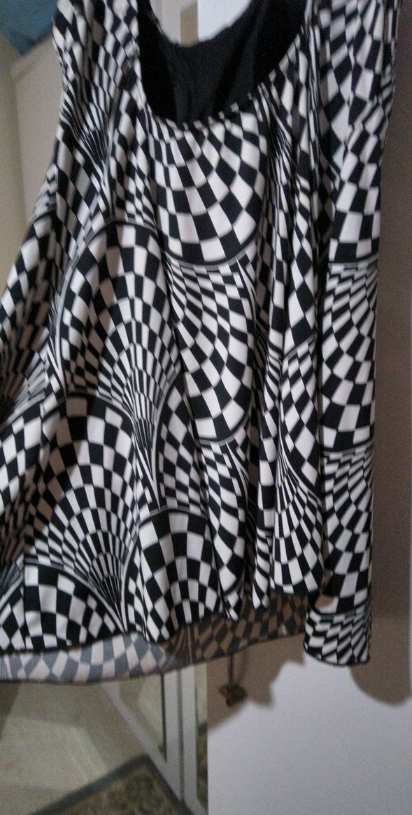 Desenli Piliseli Straplez Siyah deniz elbisesi - Görsel 3