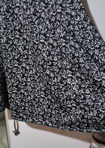 Siyah Gri Desenli Midi Elbise - Görsel 4