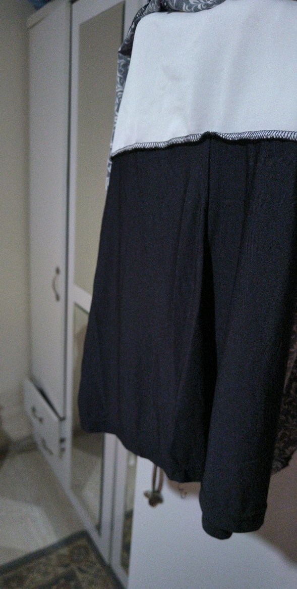 Siyah Gri Desenli Midi Elbise - Görsel 2