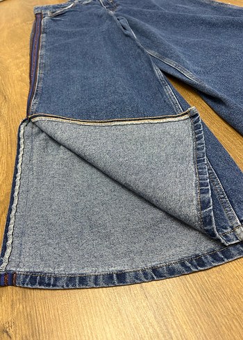 42 Beden mavi Renk Zara Mom Jean