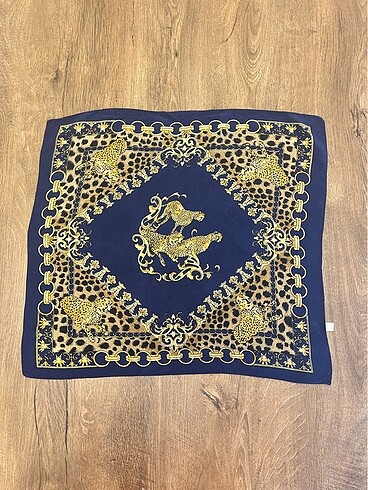 İpek Leopar Desenli Şal