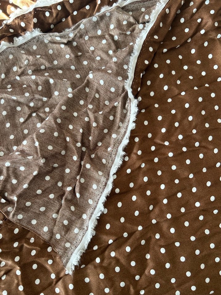 Kahverengi Puantiyeli Parlak kumaş - Görsel 3