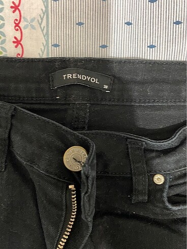 Trendyol & Milla Dar paça pantolon
