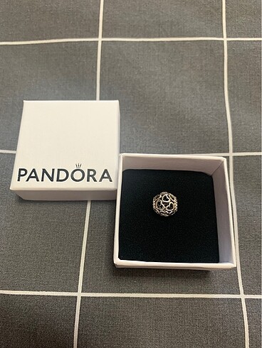 PANDORA Kafes İşi Kalbini Aç Charm