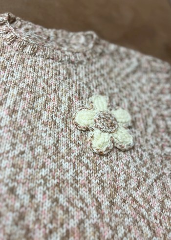 Kız Çocuk Bej Nakışlı Örgü Panço - Görsel 2