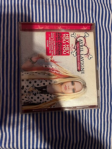 Avril Lavigne - The Best Damn Thing Albümü